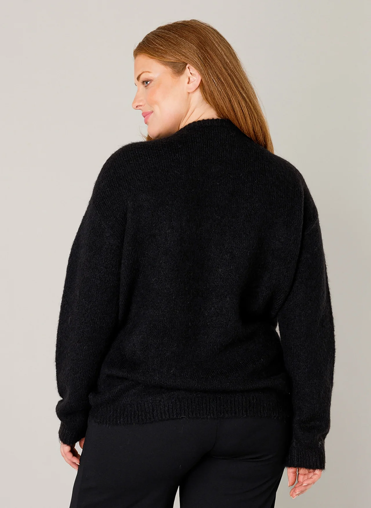 Base level curvy Trui 7000121 1000 black - Image 14