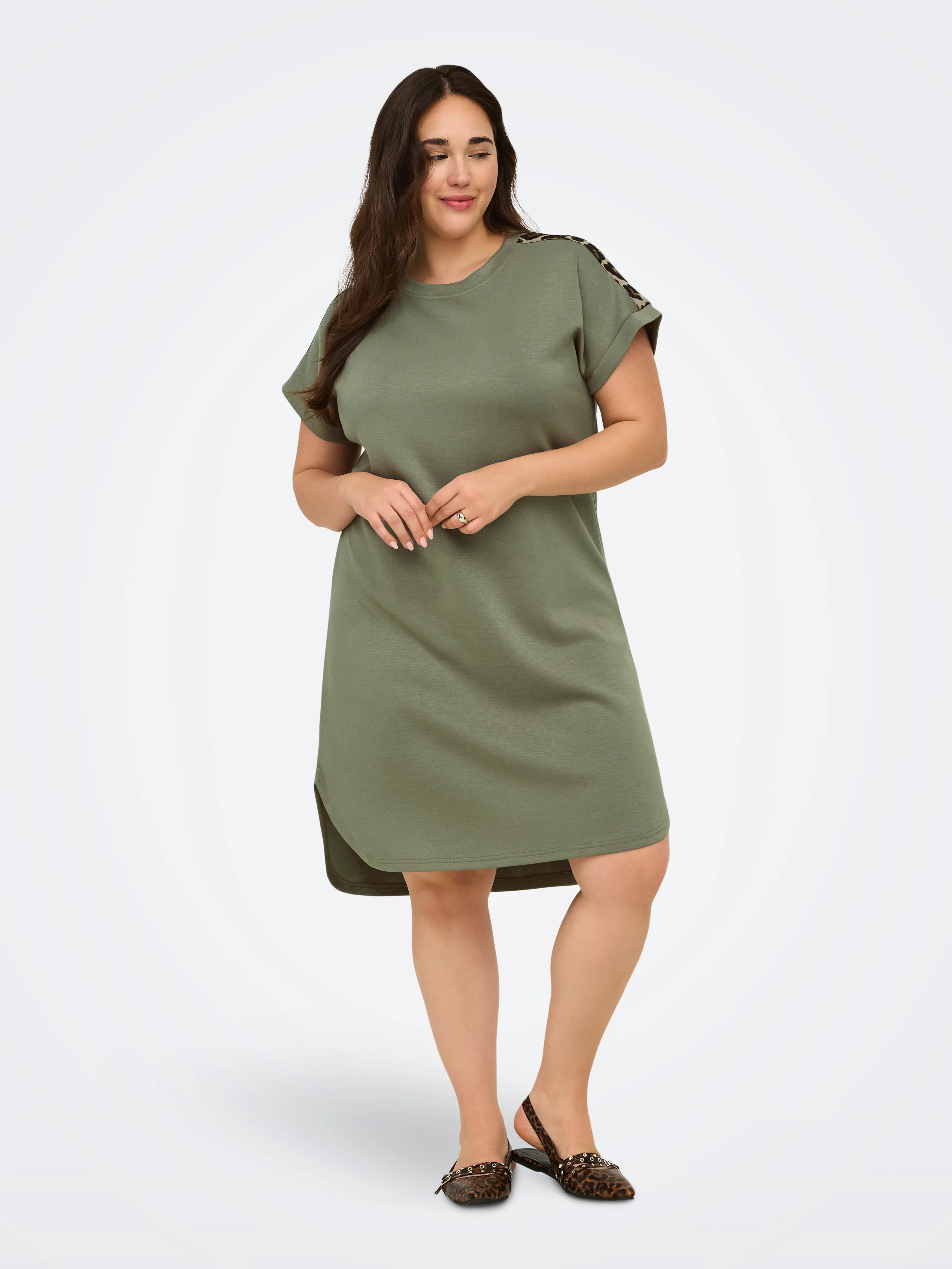Only Carmakoma Jurk 15375553 303968-Smokey Olive - Image 52