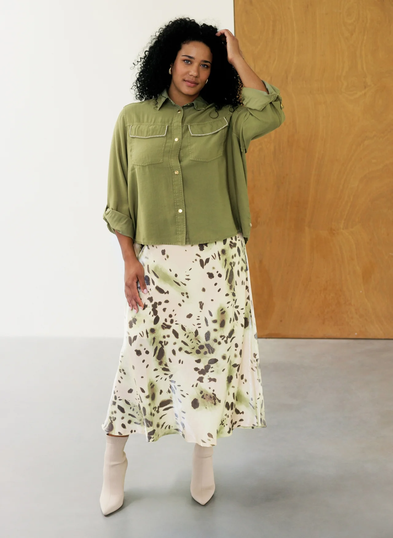 Yest Curve Blazer A005801 14001 olive - Image 3
