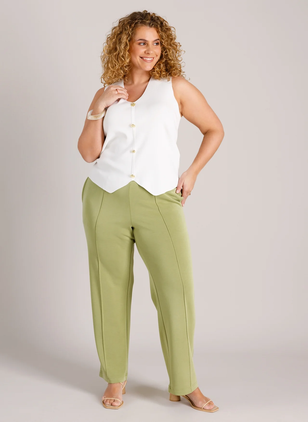 Yest Curve Legging A006194 3103 botanic green - Image 7