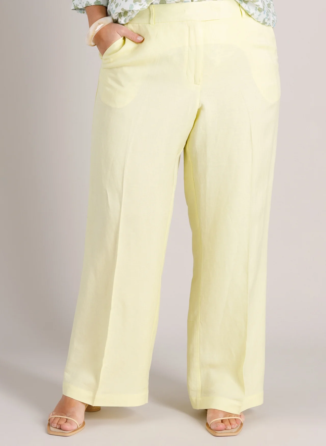 Yest Curve Pantalon A006166 4011 pastel yellow