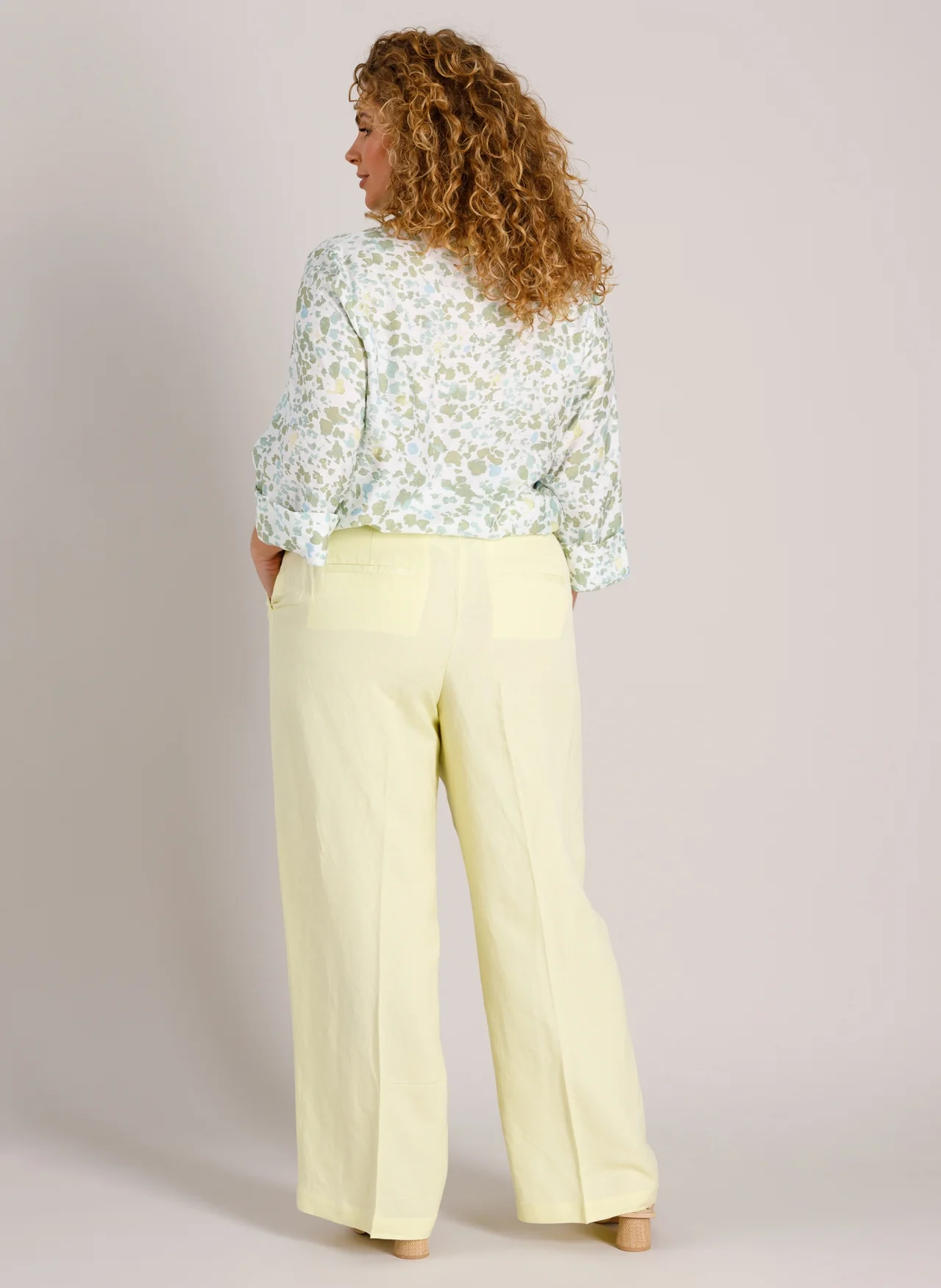 Yest Curve Pantalon A006166 4011 pastel yellow - Image 2