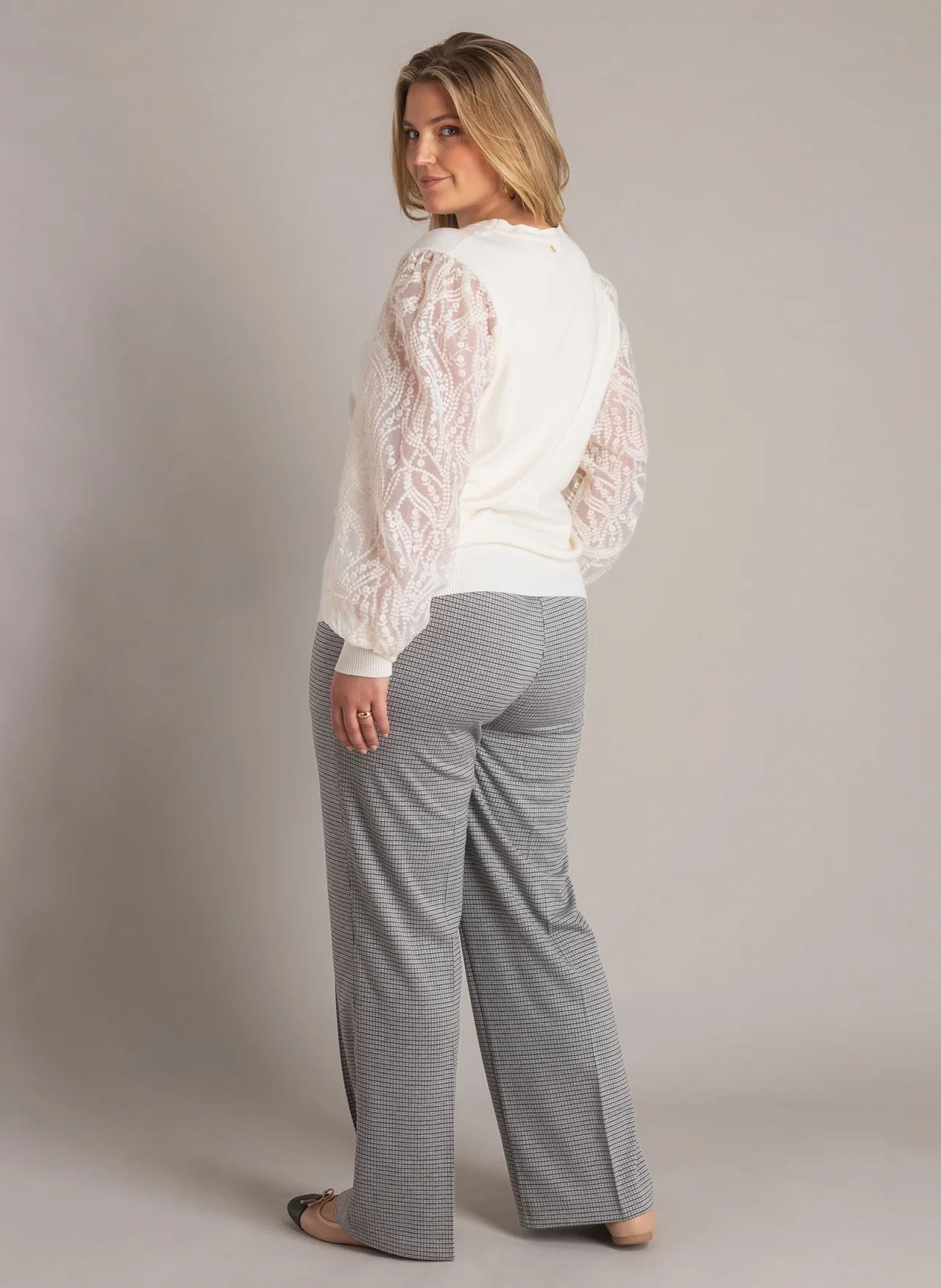 Yest Curve Trui A006108 075 antique white - Image 3