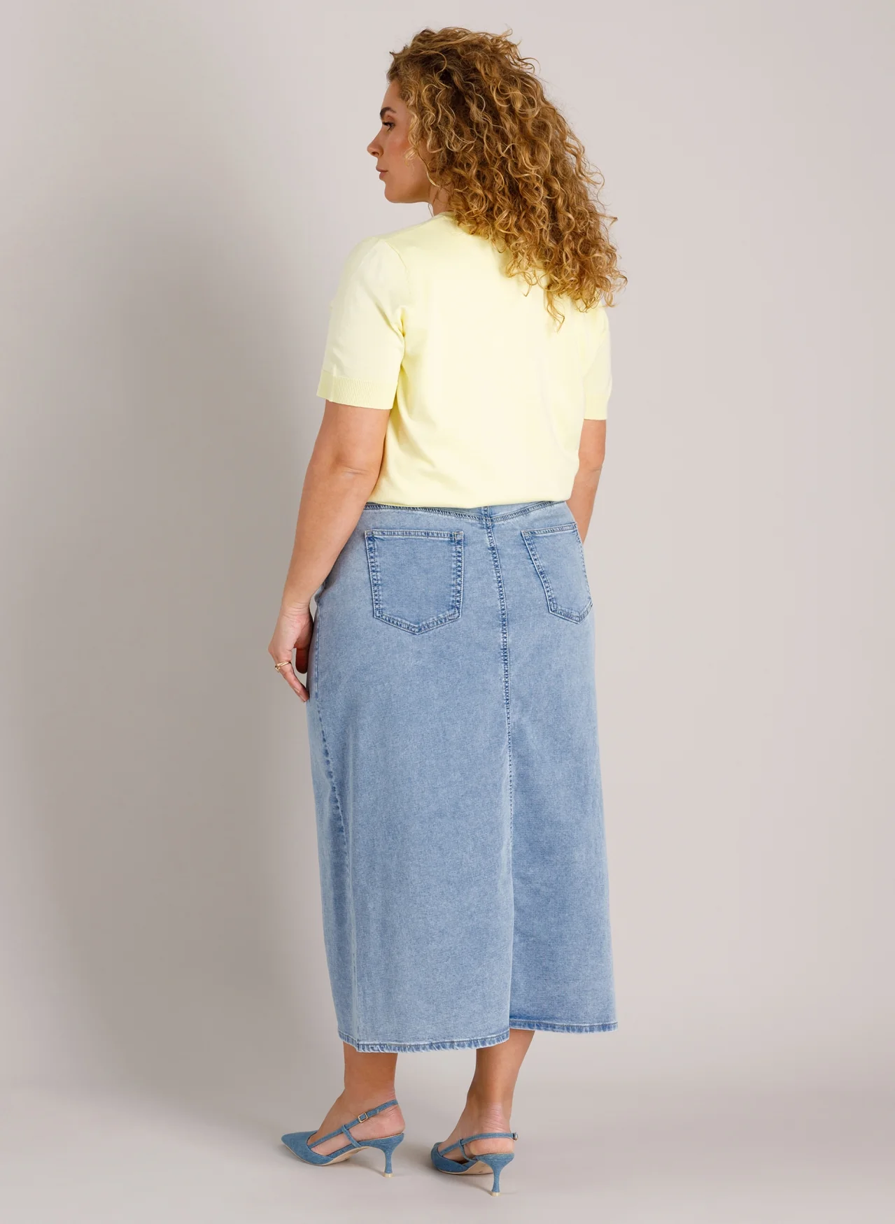 Yest Curve Vest A006196 4011 pastel yellow - Image 2